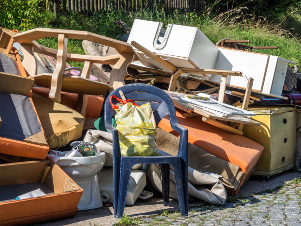 Best Attic Cleanout Services  in Crawfordville, FL